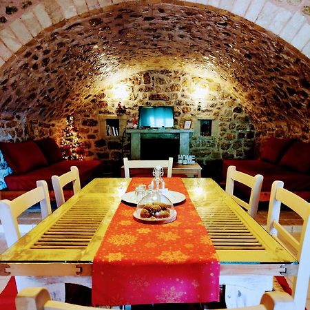 Kristi'S Homes - "Beautiful Dome" In Dimitsana Exterior foto